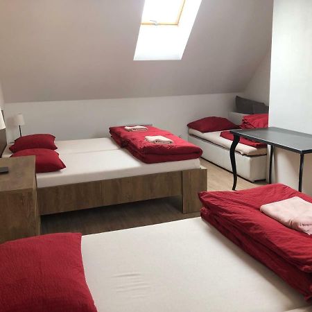 Hotel U Vinarstvi Mutěnice Esterno foto