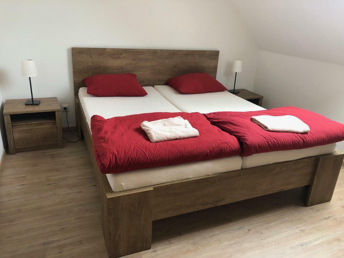 Hotel U Vinarstvi Mutěnice Esterno foto