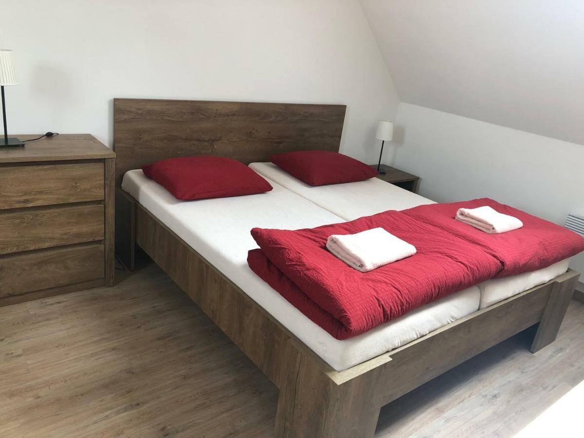 Hotel U Vinarstvi Mutěnice Esterno foto