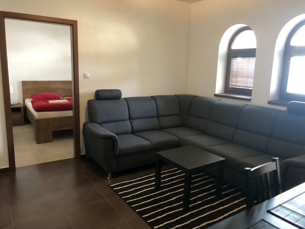 Hotel U Vinarstvi Mutěnice Esterno foto